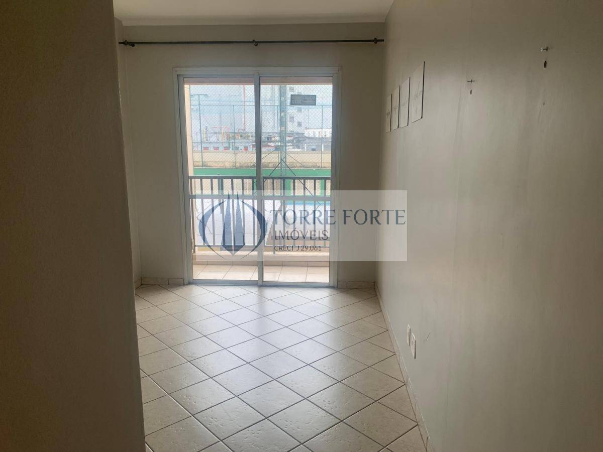 Apartamento à venda com 2 quartos, 46m² - Foto 2