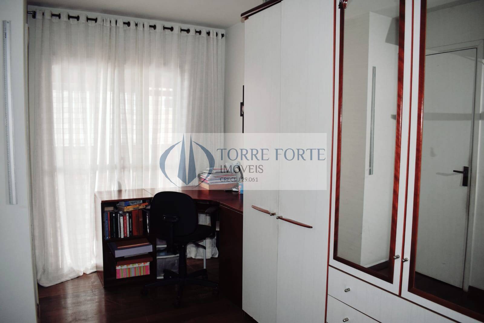 Apartamento à venda com 3 quartos, 110m² - Foto 4