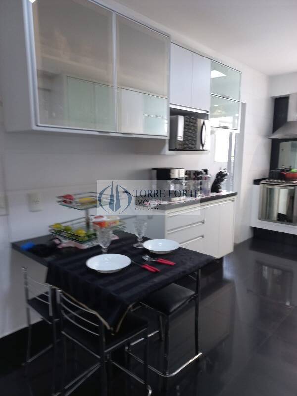 Apartamento à venda com 4 quartos, 189m² - Foto 6