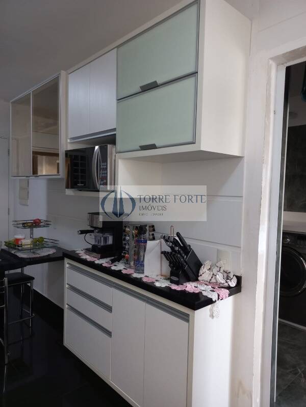 Apartamento à venda com 4 quartos, 189m² - Foto 14