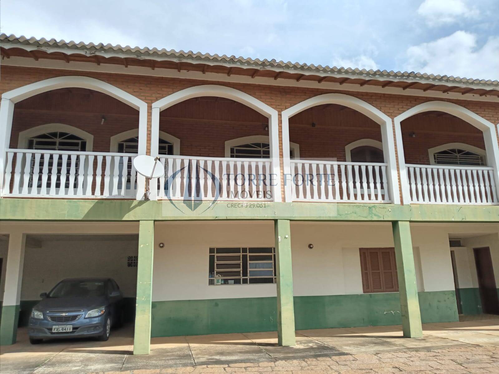 Fazenda à venda com 10 quartos, 13000m² - Foto 1