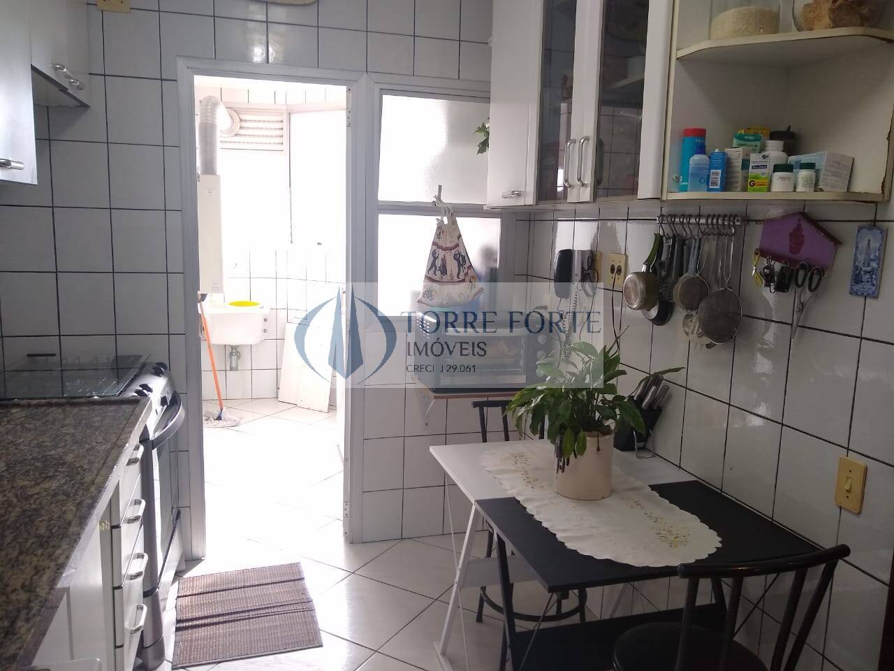 Apartamento à venda com 3 quartos, 107m² - Foto 16