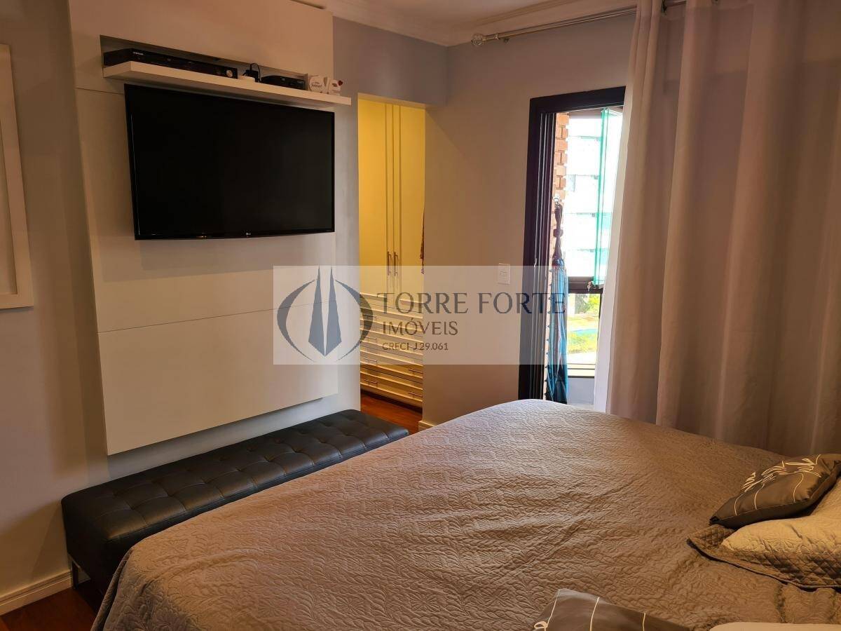 Apartamento à venda com 4 quartos, 215m² - Foto 16