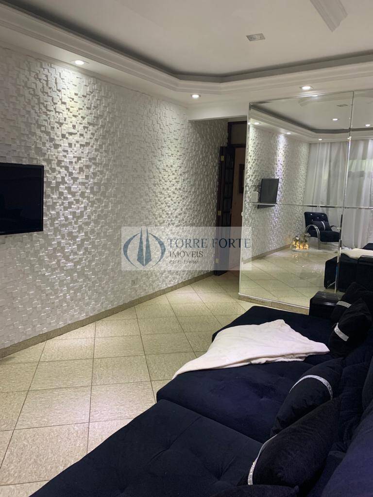 Sobrado à venda com 3 quartos, 213m² - Foto 1