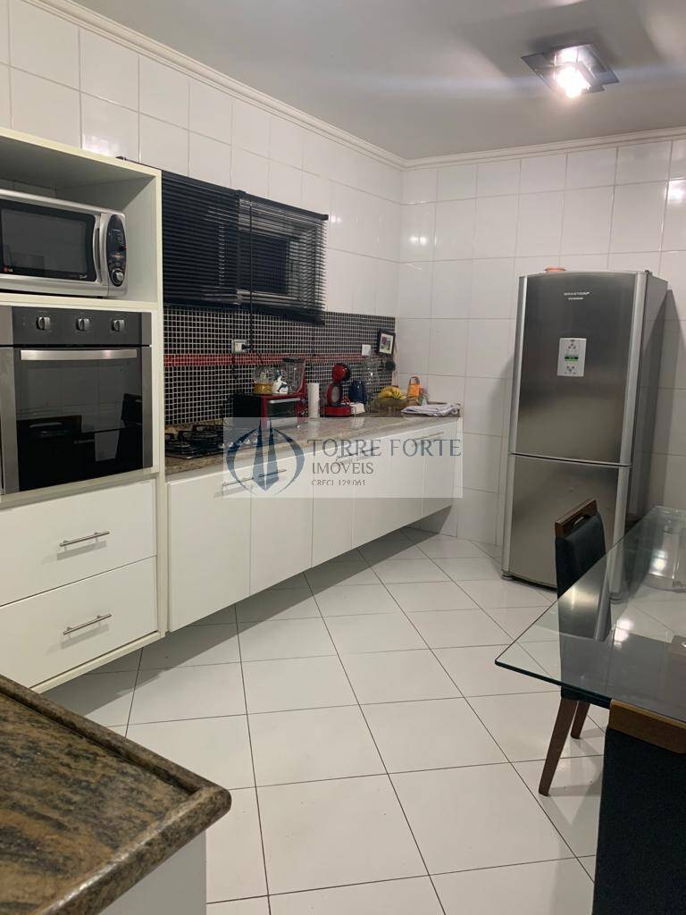 Sobrado à venda com 3 quartos, 213m² - Foto 28