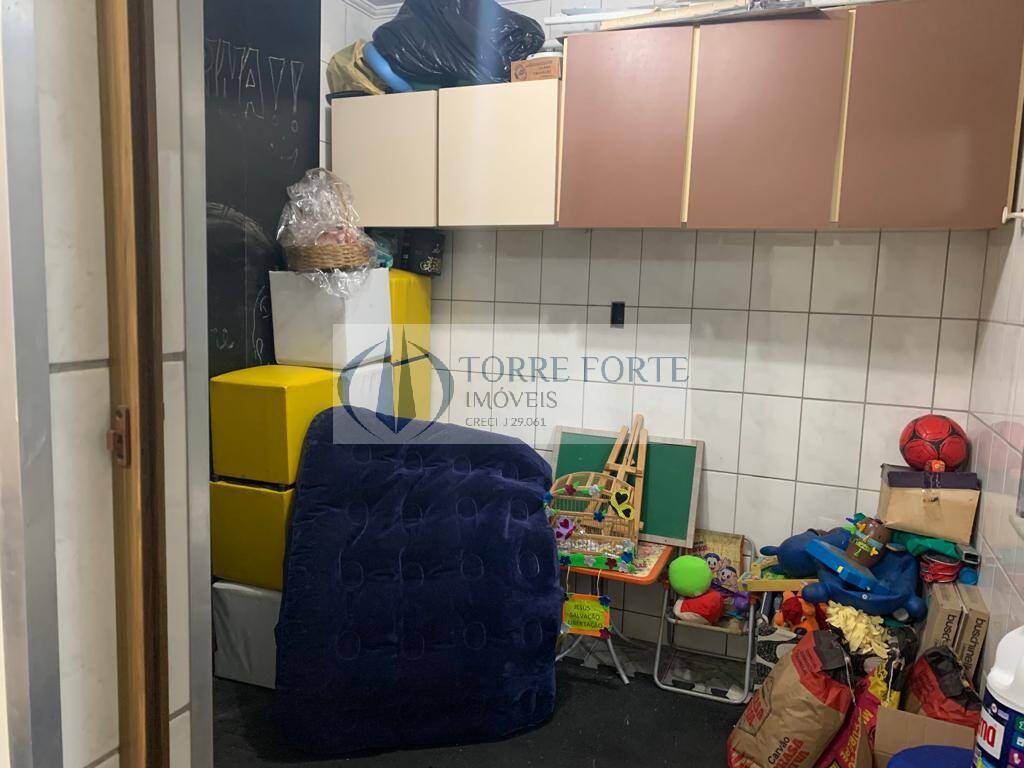 Sobrado à venda com 3 quartos, 213m² - Foto 31