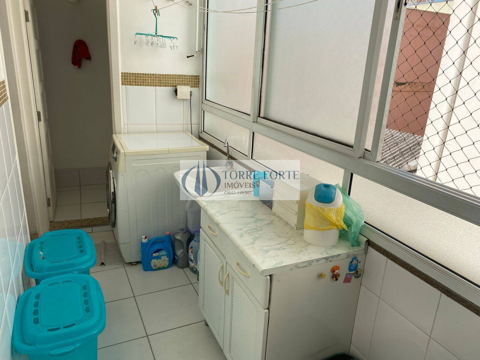 Apartamento à venda com 3 quartos, 95m² - Foto 9