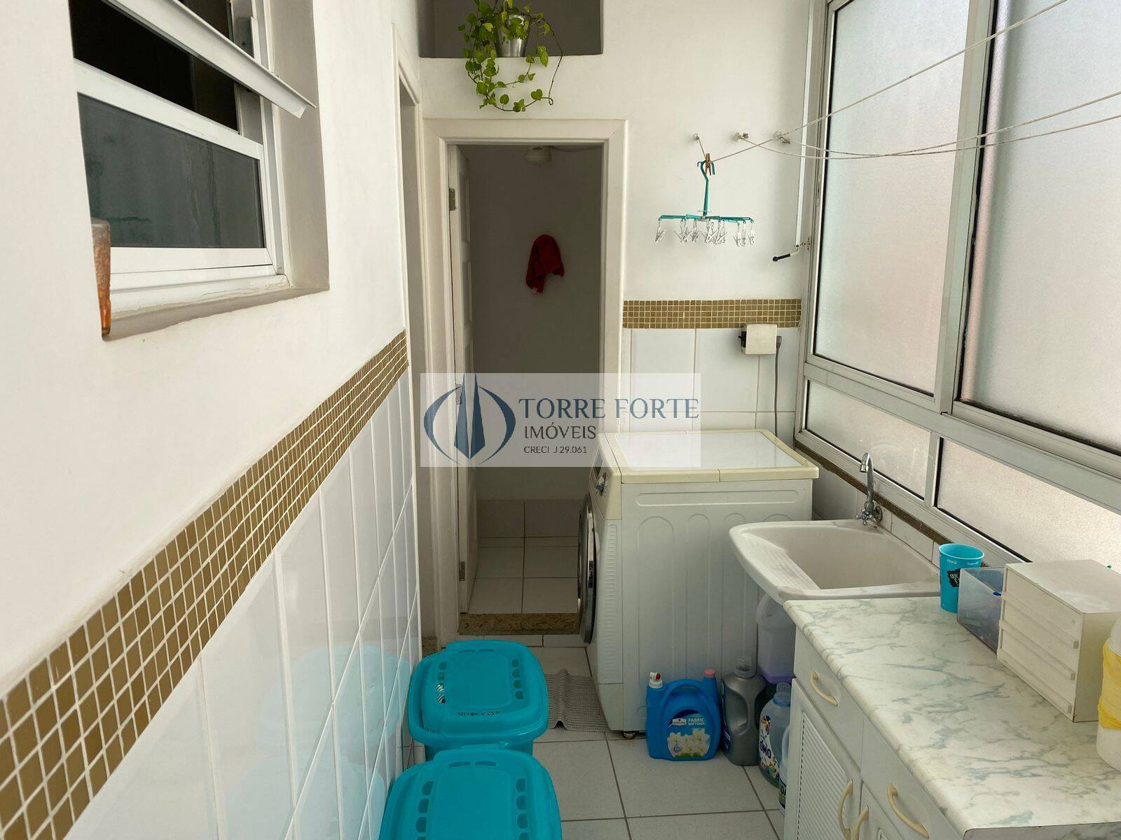 Apartamento à venda com 3 quartos, 95m² - Foto 10