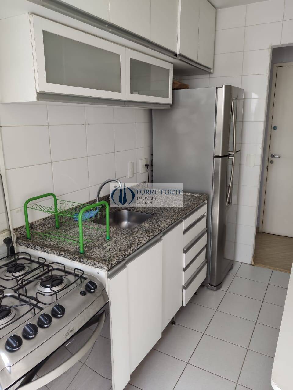 Apartamento à venda com 2 quartos, 64m² - Foto 20