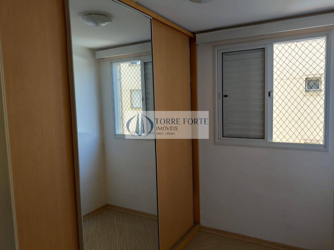 Apartamento à venda com 2 quartos, 64m² - Foto 31