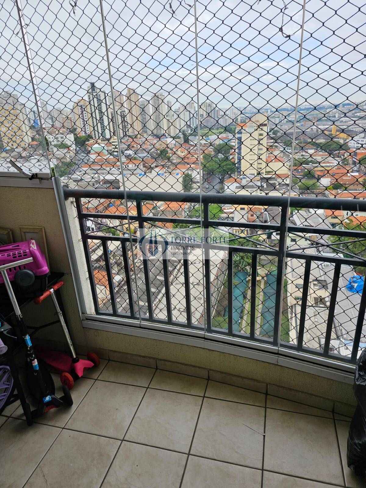 Apartamento à venda com 3 quartos, 76m² - Foto 3