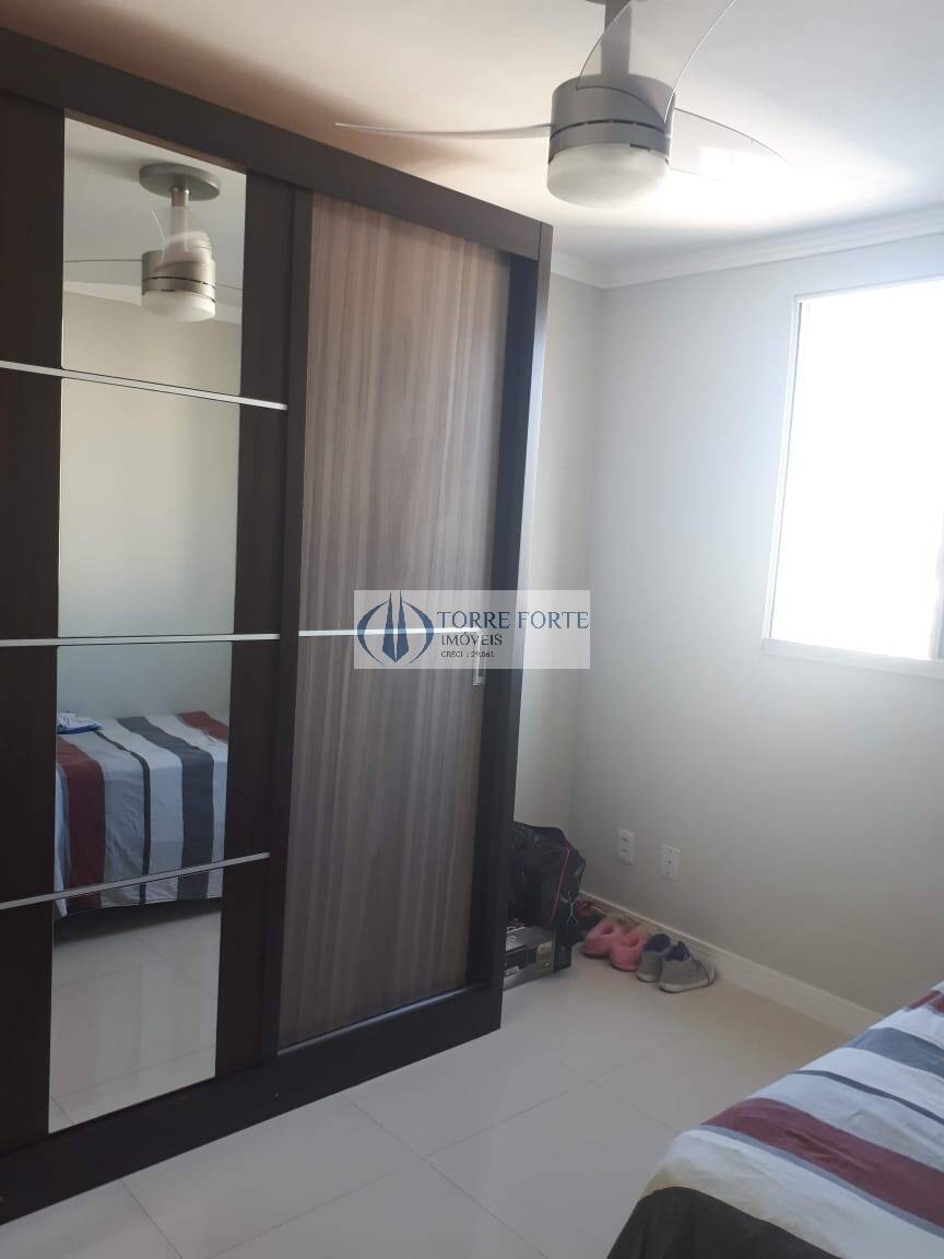 Apartamento à venda com 2 quartos, 55m² - Foto 17