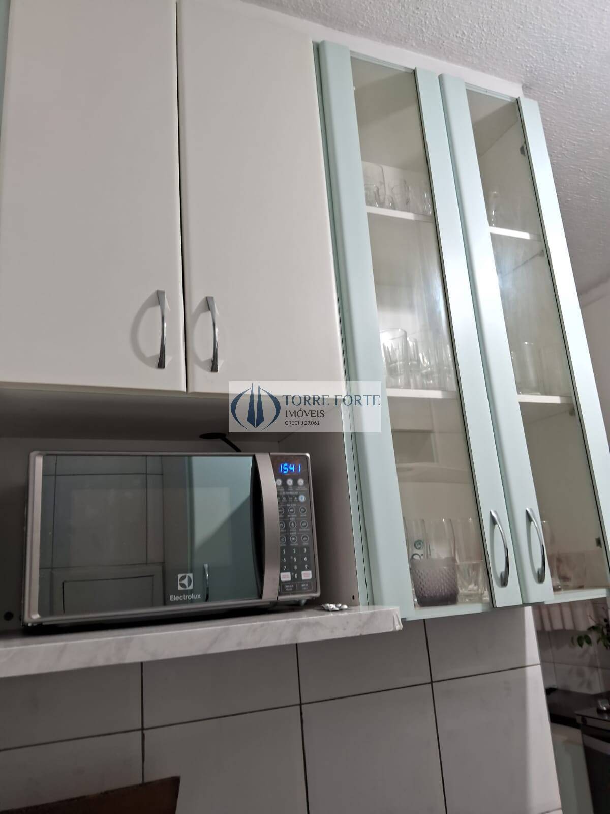 Apartamento à venda com 2 quartos, 62m² - Foto 2