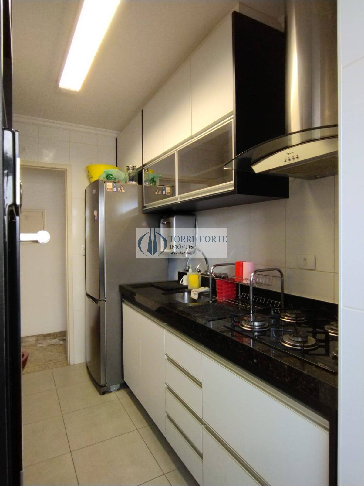 Apartamento à venda com 3 quartos, 75m² - Foto 5