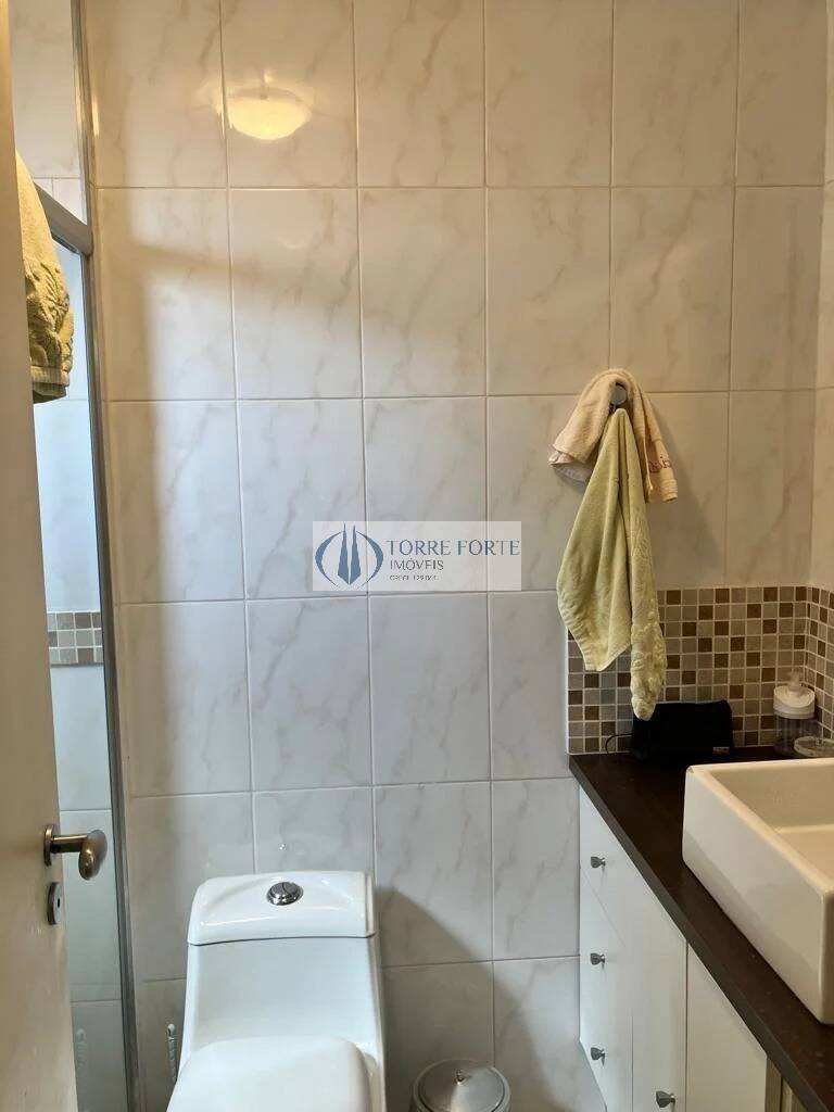 Apartamento à venda com 3 quartos, 70m² - Foto 18