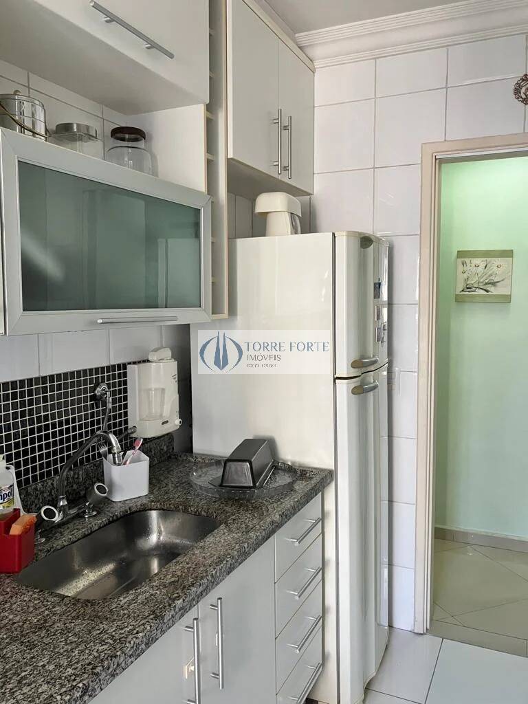 Apartamento à venda com 3 quartos, 70m² - Foto 9