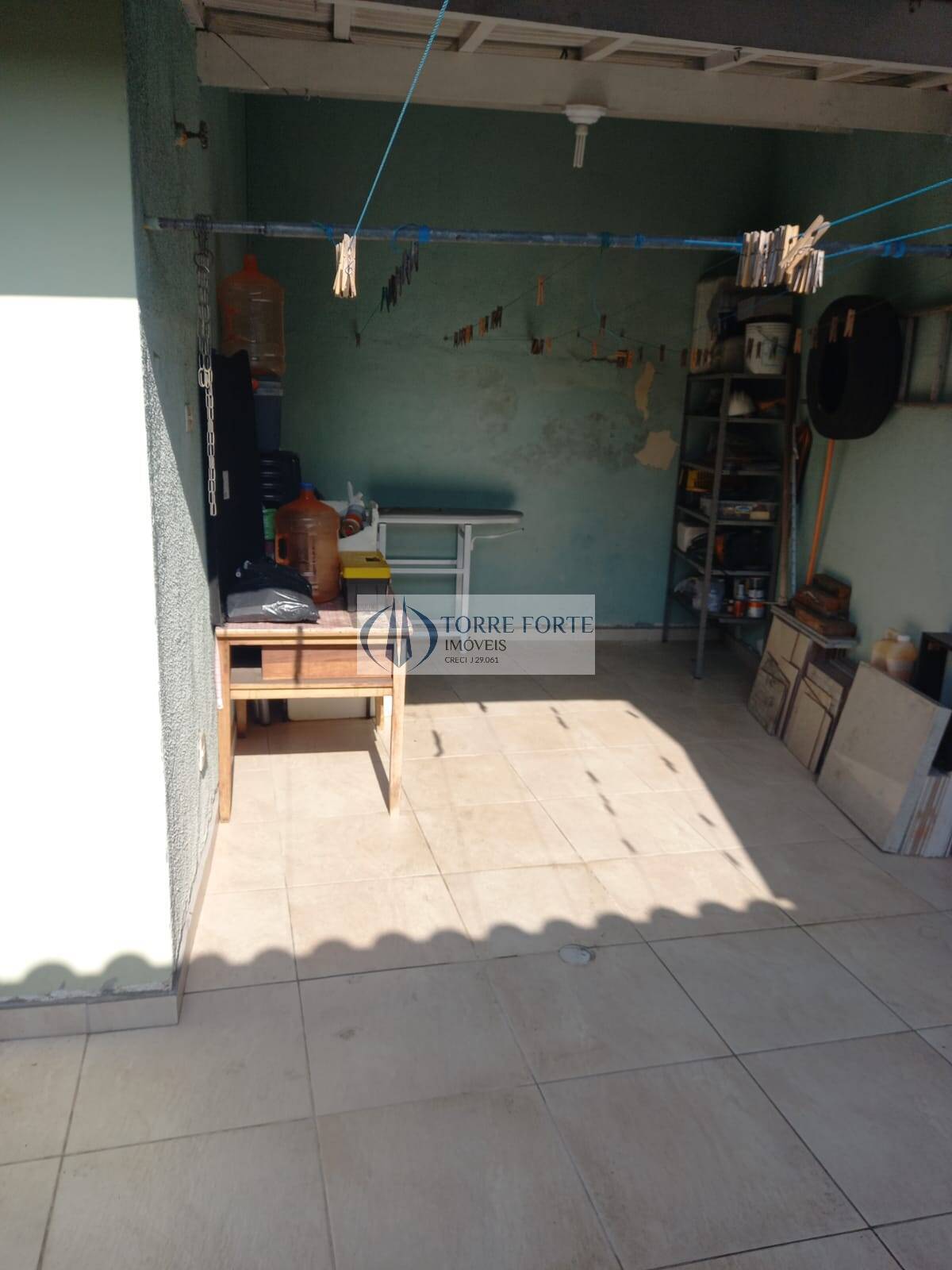 Sobrado à venda com 3 quartos, 200m² - Foto 4