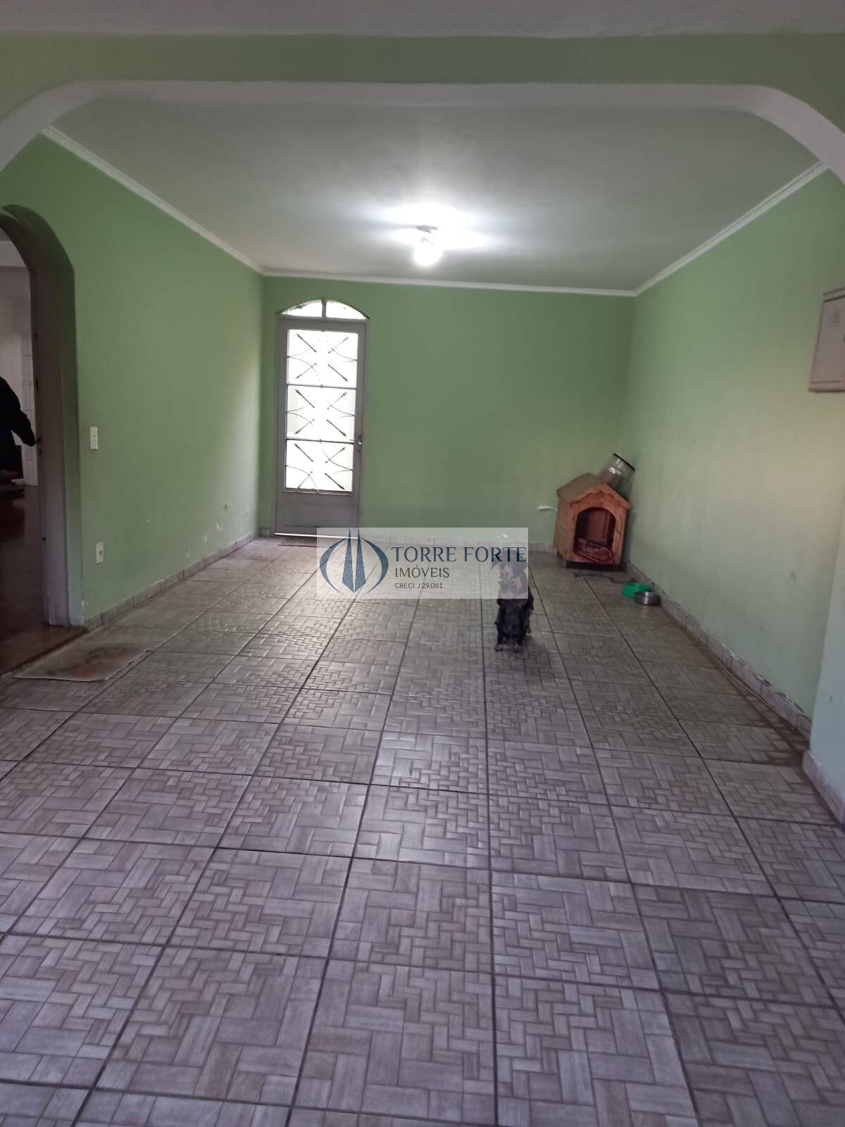 Sobrado à venda com 3 quartos, 200m² - Foto 1