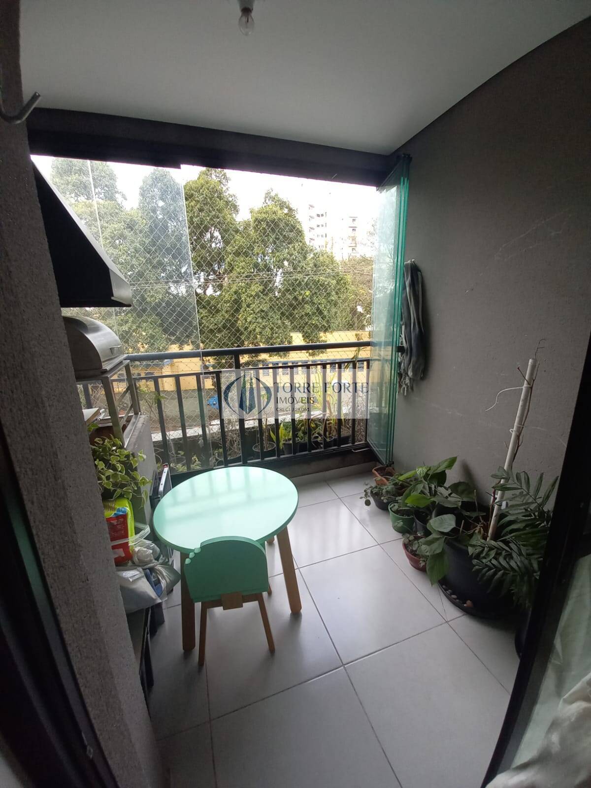 Apartamento à venda com 2 quartos, 58m² - Foto 2