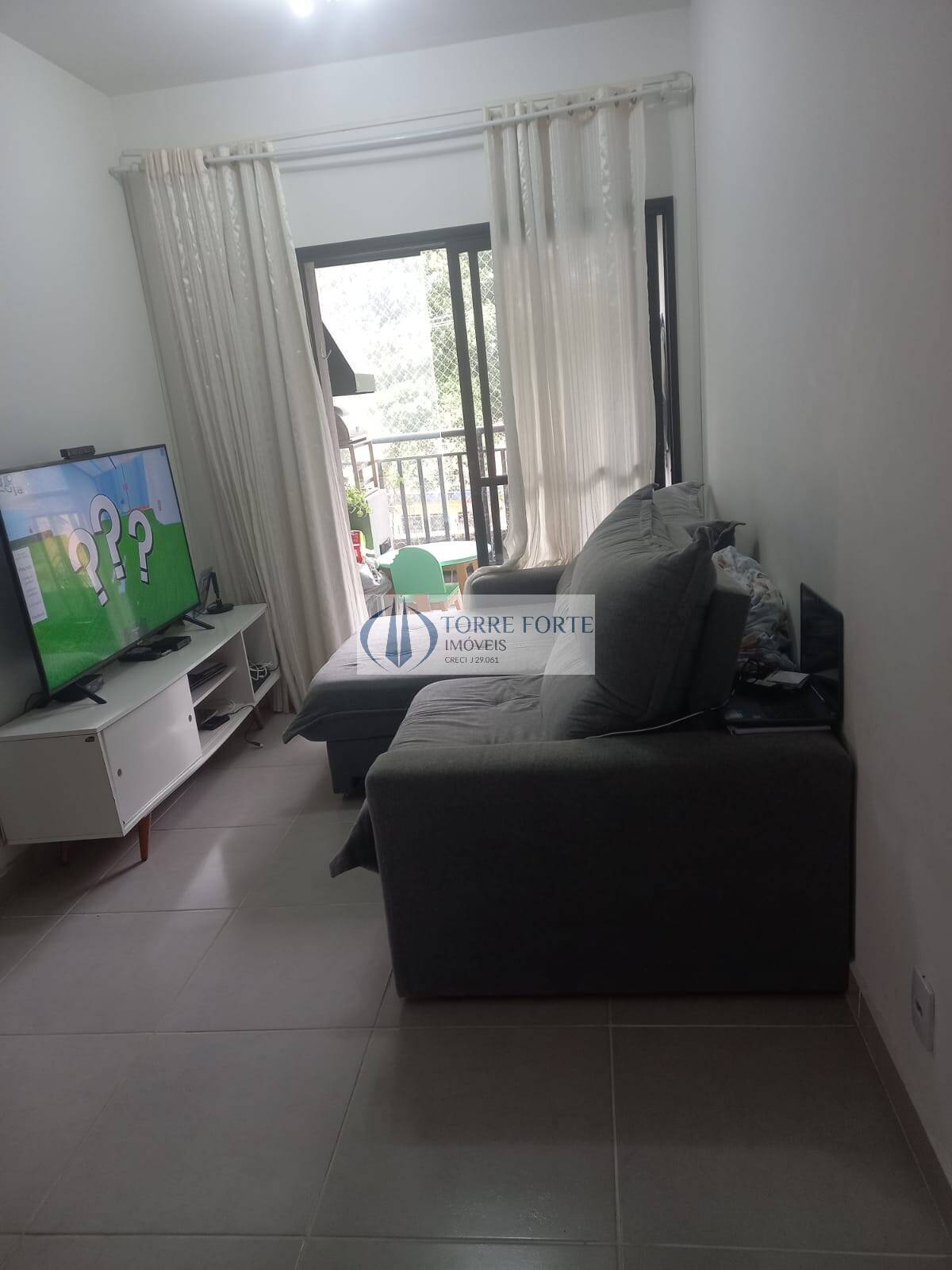 Apartamento à venda com 2 quartos, 58m² - Foto 3