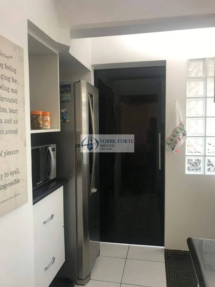 Apartamento à venda com 2 quartos, 62m² - Foto 10