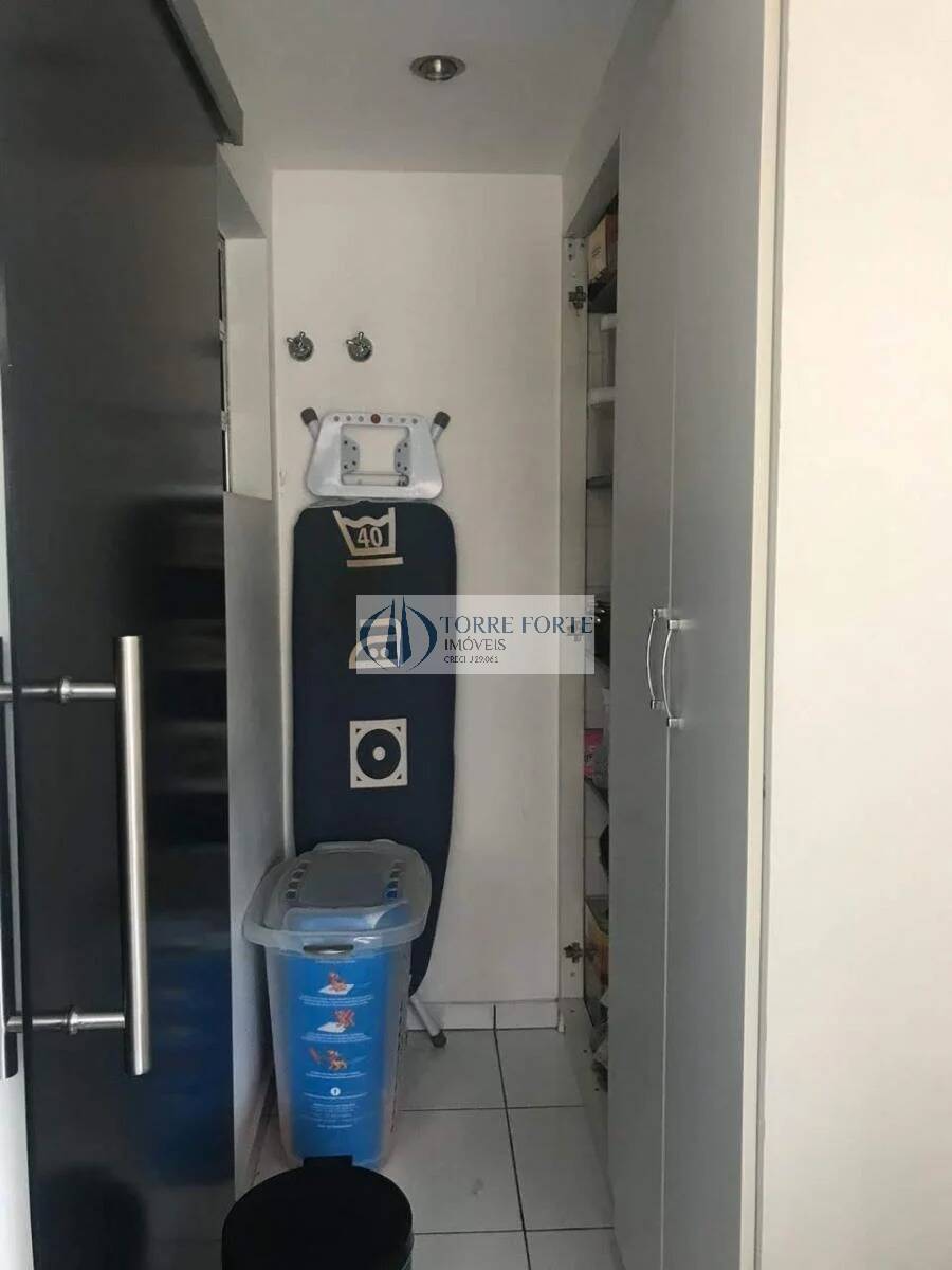 Apartamento à venda com 2 quartos, 62m² - Foto 16