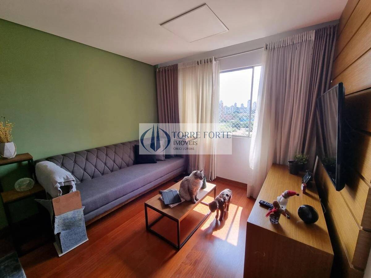 Apartamento à venda com 2 quartos, 62m² - Foto 3