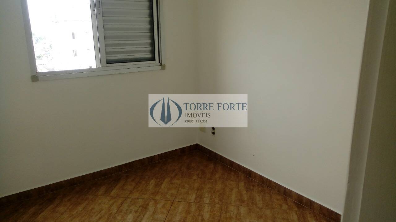 Apartamento à venda com 3 quartos, 61m² - Foto 4