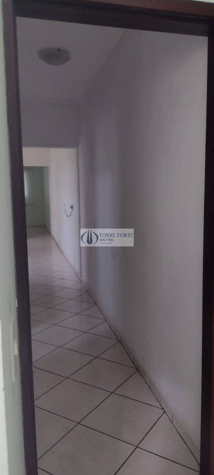 Casa à venda com 2 quartos, 100m² - Foto 14