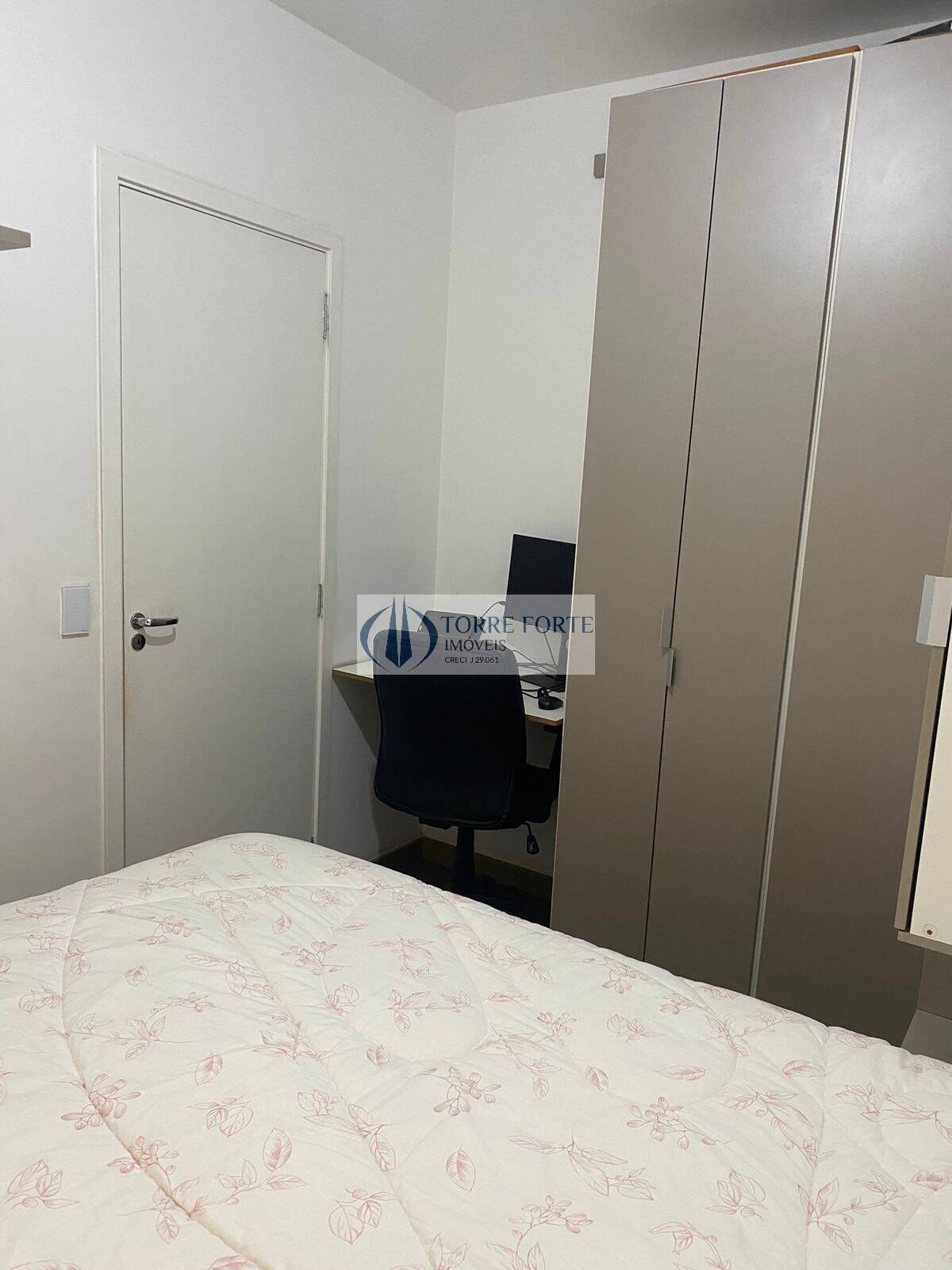 Apartamento à venda com 1 quarto, 33m² - Foto 6