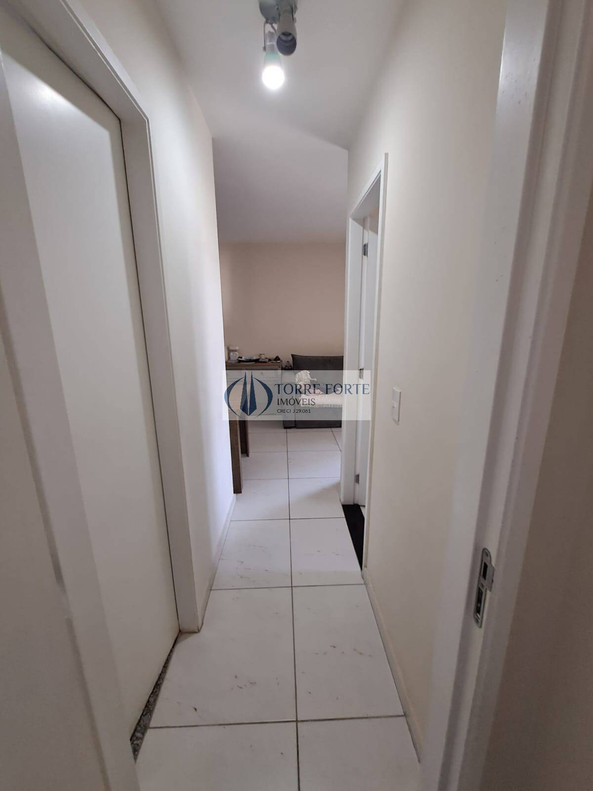 Apartamento à venda com 2 quartos, 60m² - Foto 15