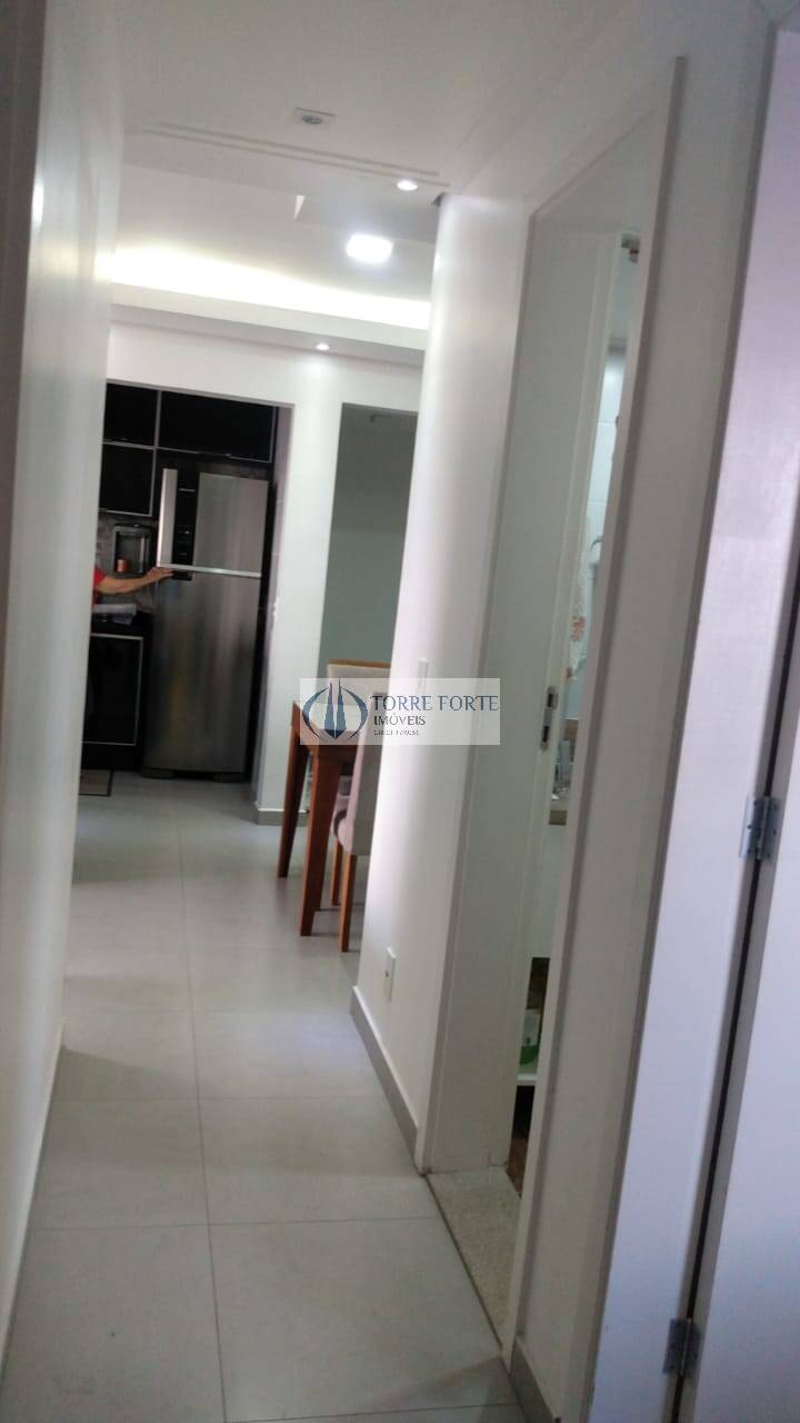 Apartamento à venda com 3 quartos, 76m² - Foto 12