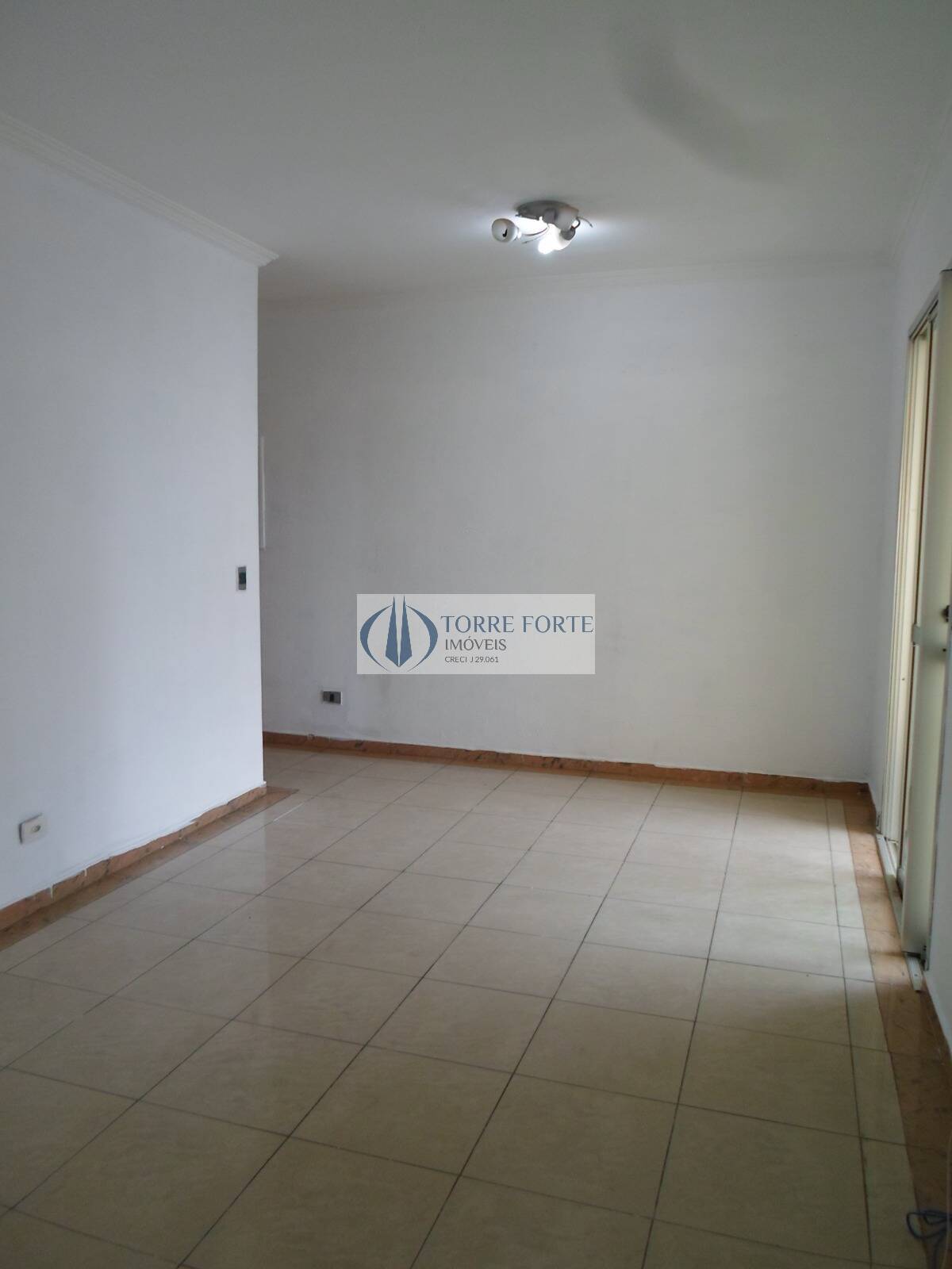 Apartamento à venda com 3 quartos, 70m² - Foto 3