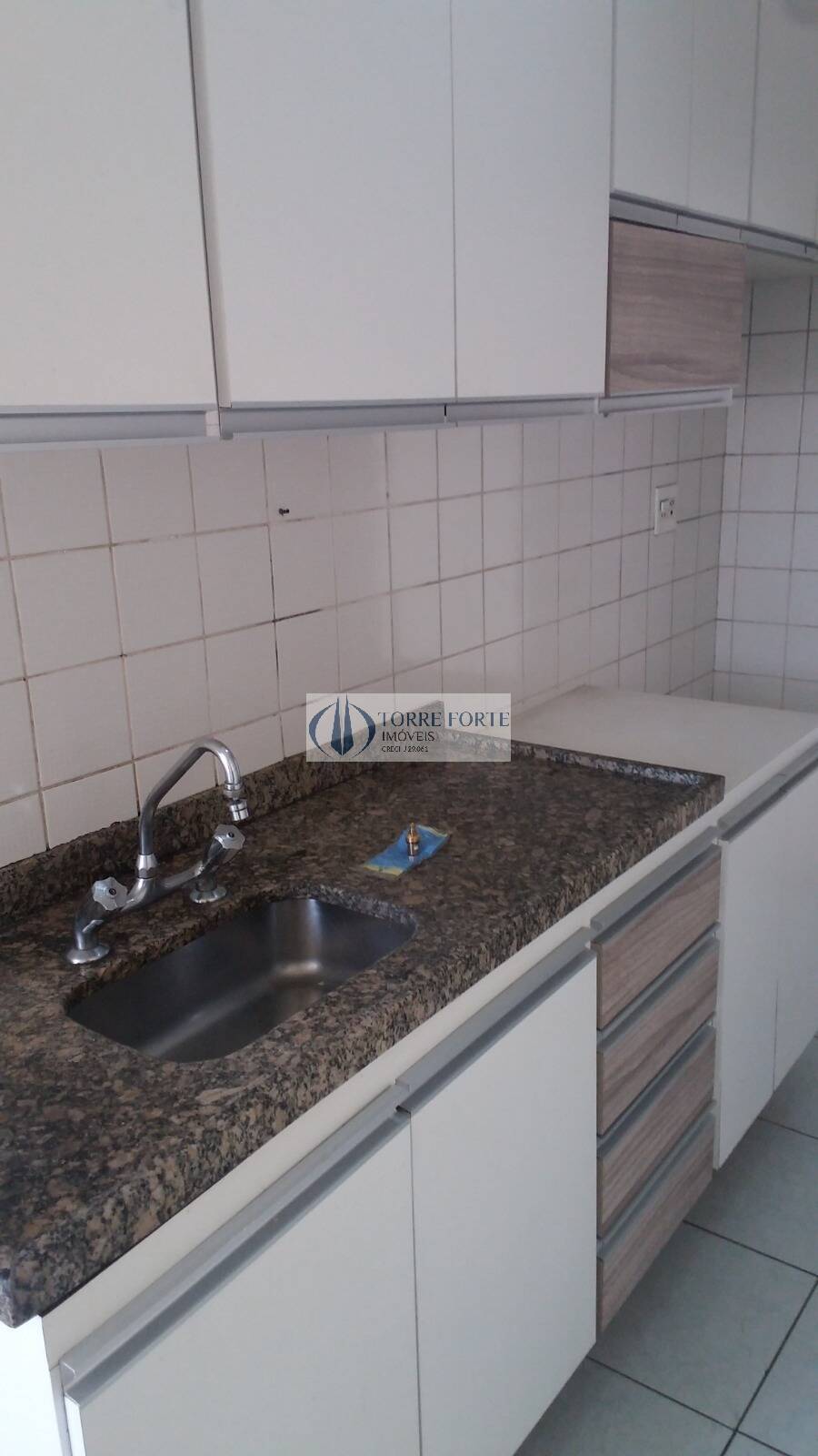 Apartamento à venda com 3 quartos, 70m² - Foto 6