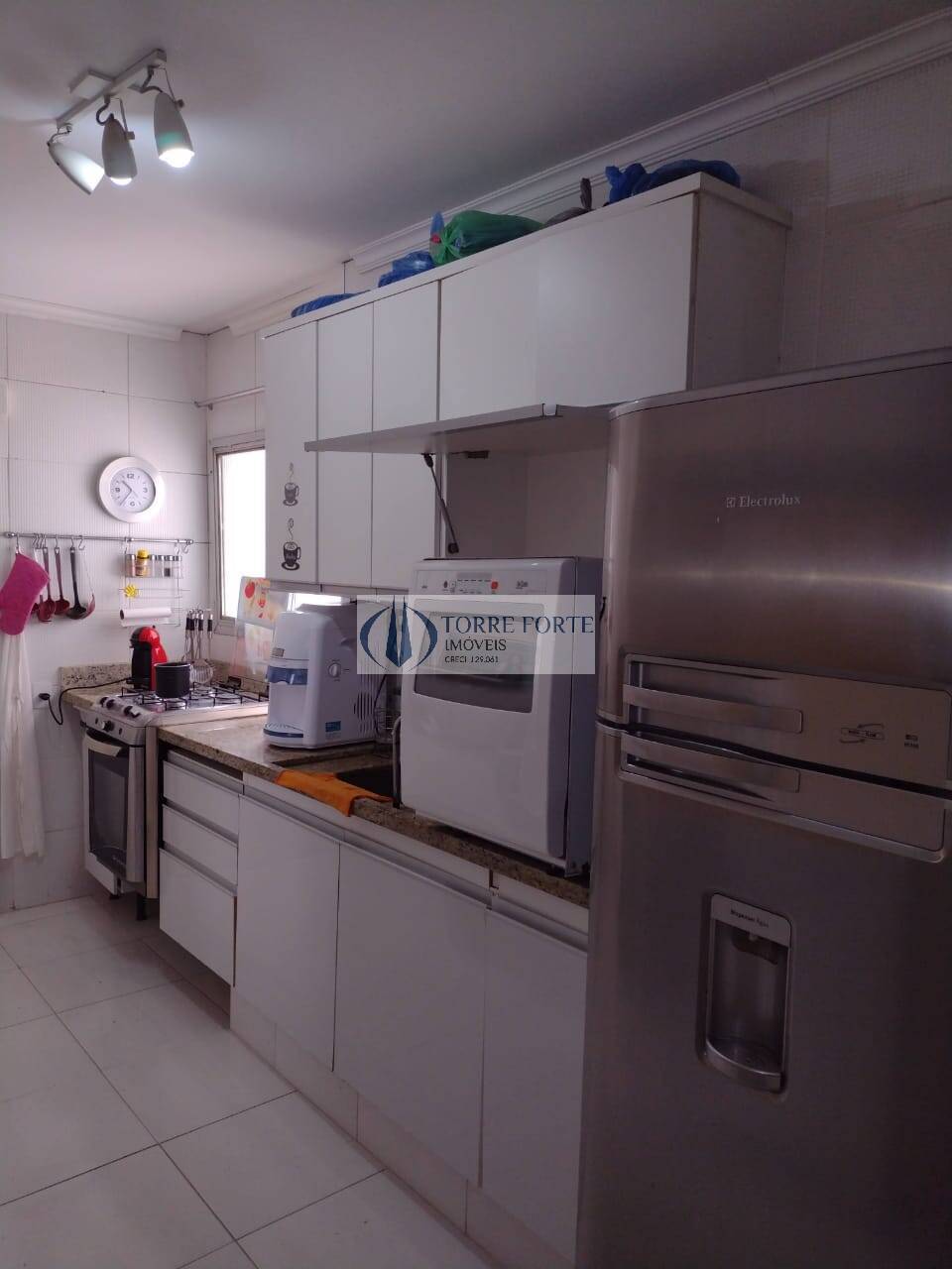 Apartamento à venda com 3 quartos, 83m² - Foto 15