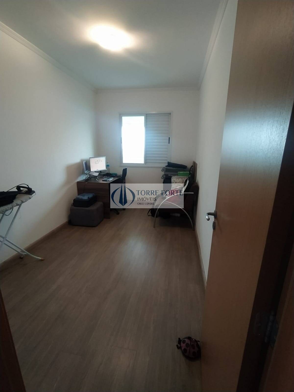 Apartamento à venda com 3 quartos, 84m² - Foto 3