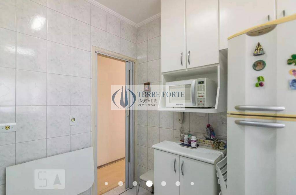 Apartamento à venda com 2 quartos, 60m² - Foto 11