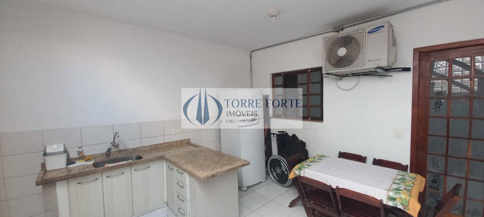 Sobrado à venda com 3 quartos, 200m² - Foto 30