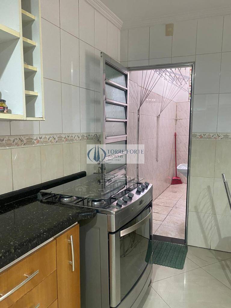 Casa à venda com 3 quartos, 165m² - Foto 18