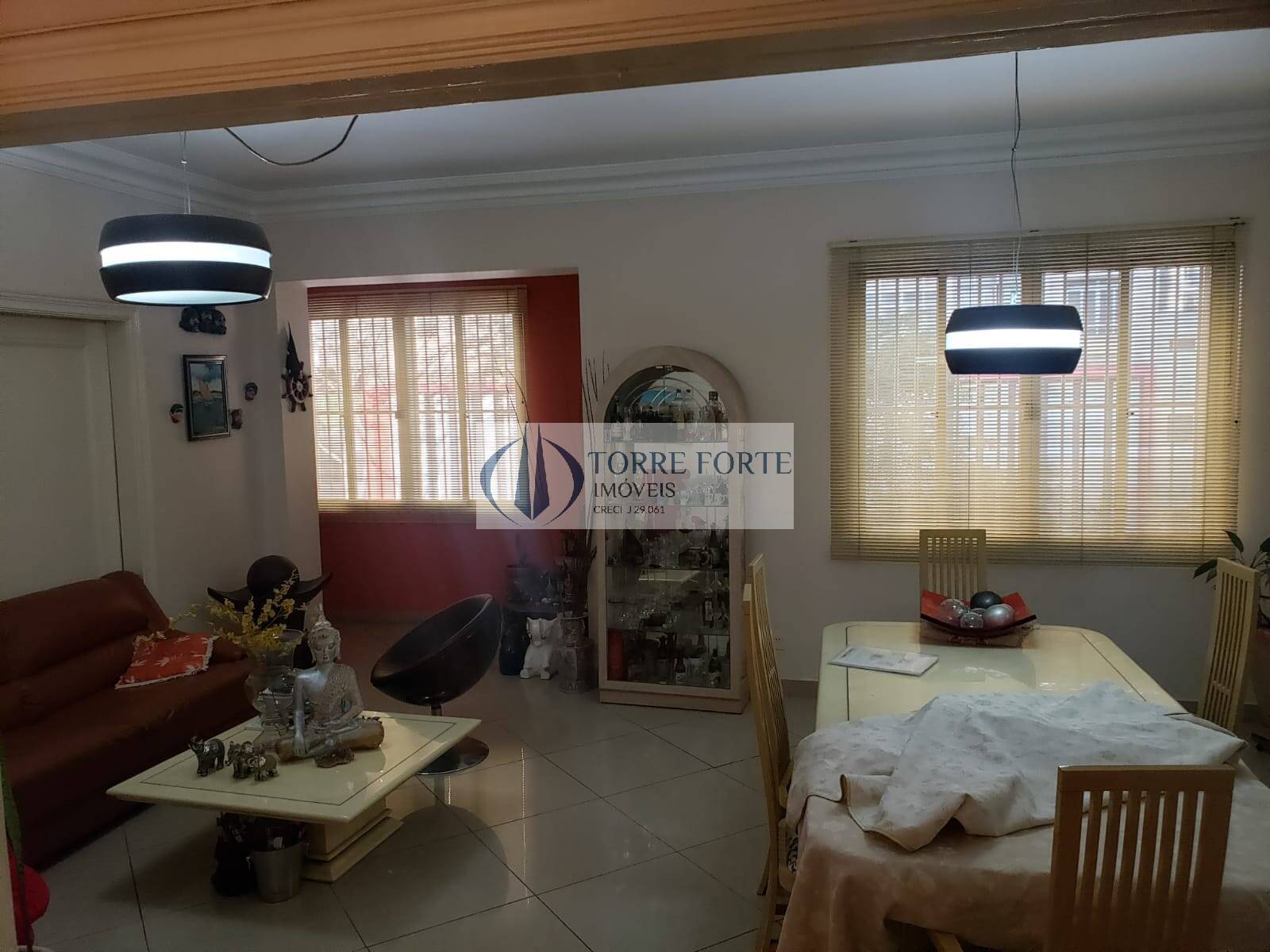 Apartamento à venda com 3 quartos, 269m² - Foto 1