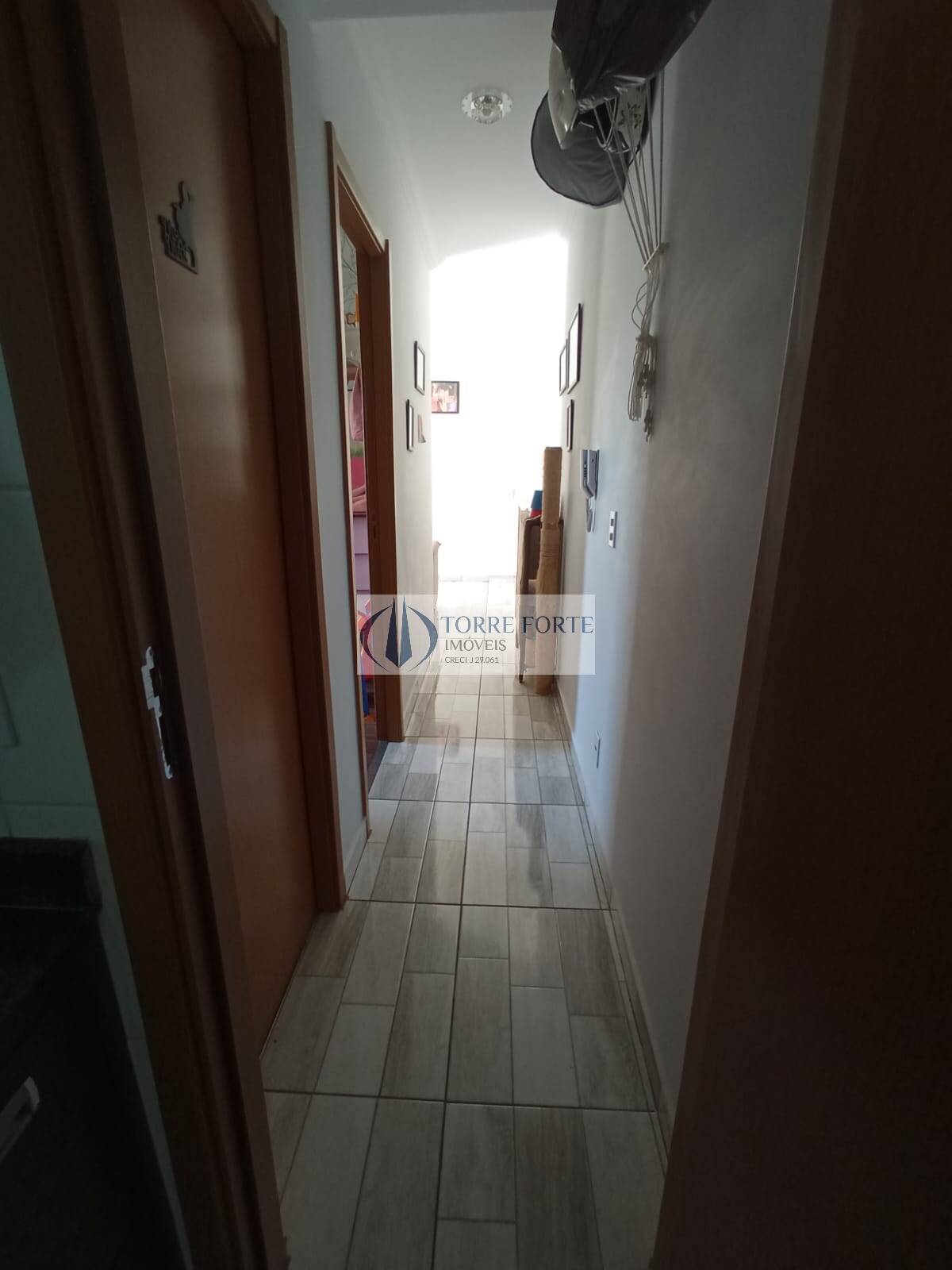 Apartamento à venda com 2 quartos, 72m² - Foto 9