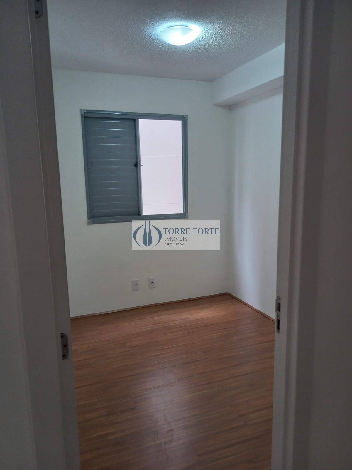 Apartamento à venda com 2 quartos, 44m² - Foto 4