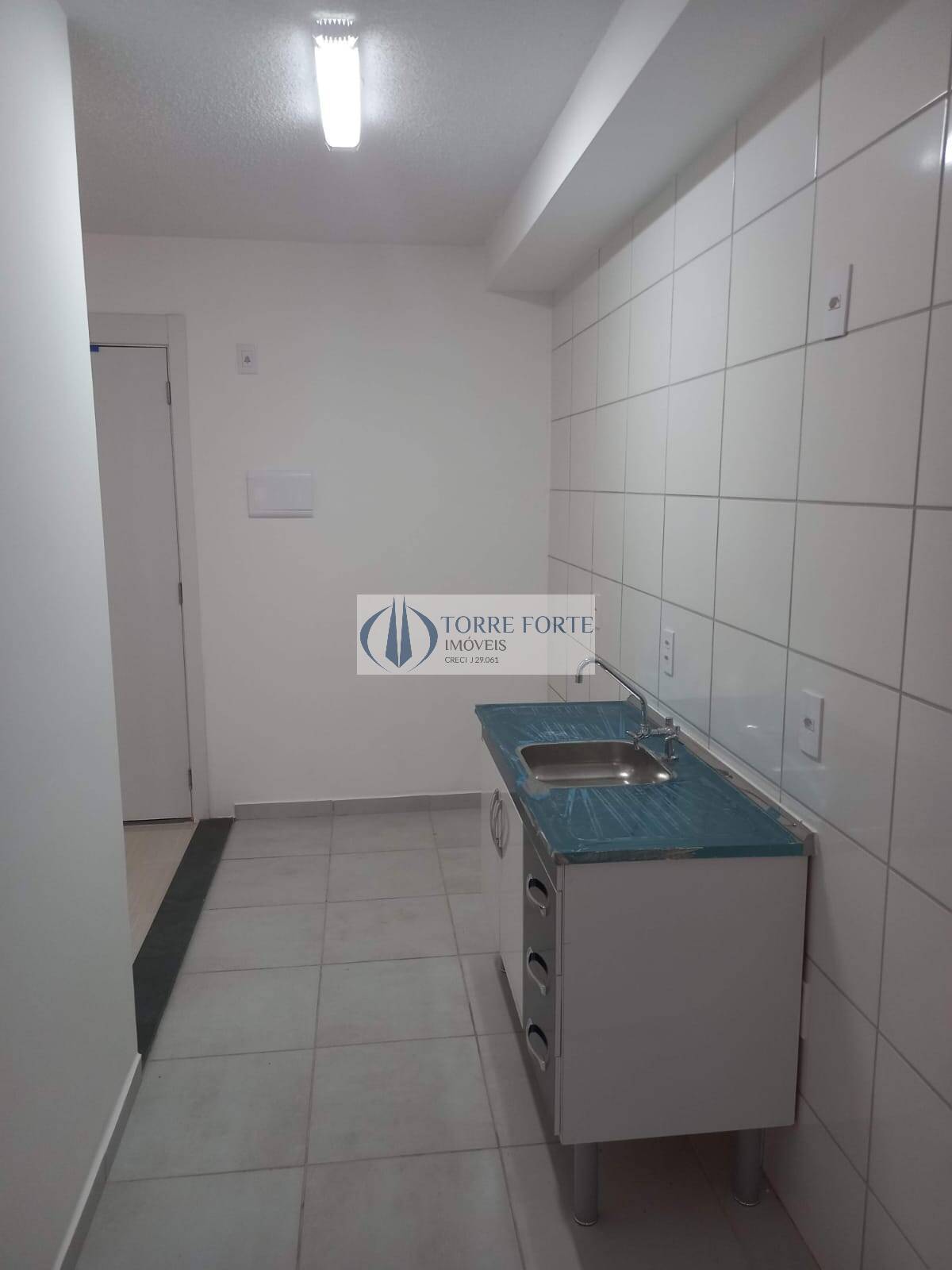 Apartamento à venda com 2 quartos, 44m² - Foto 9