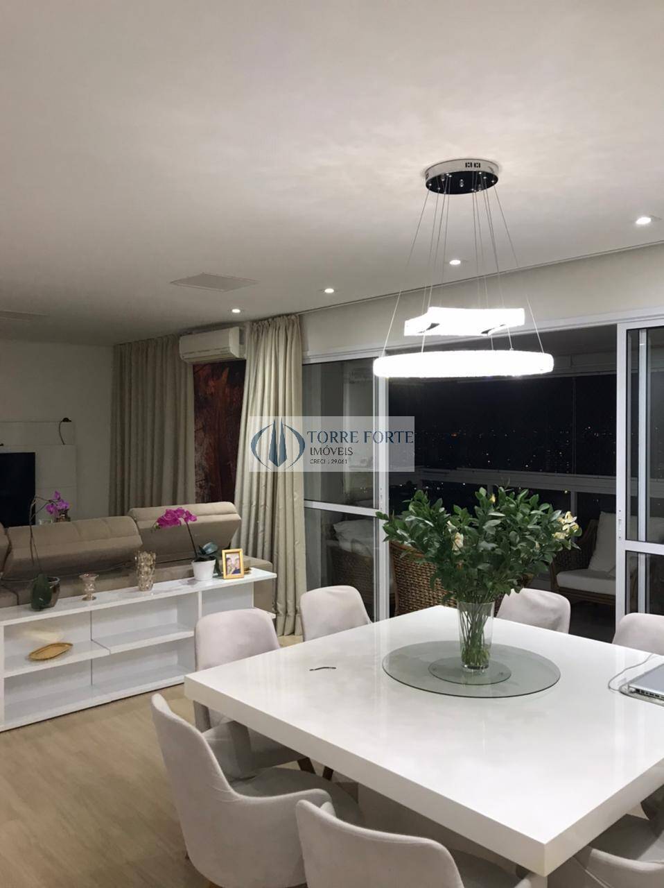 Apartamento à venda com 3 quartos, 151m² - Foto 4