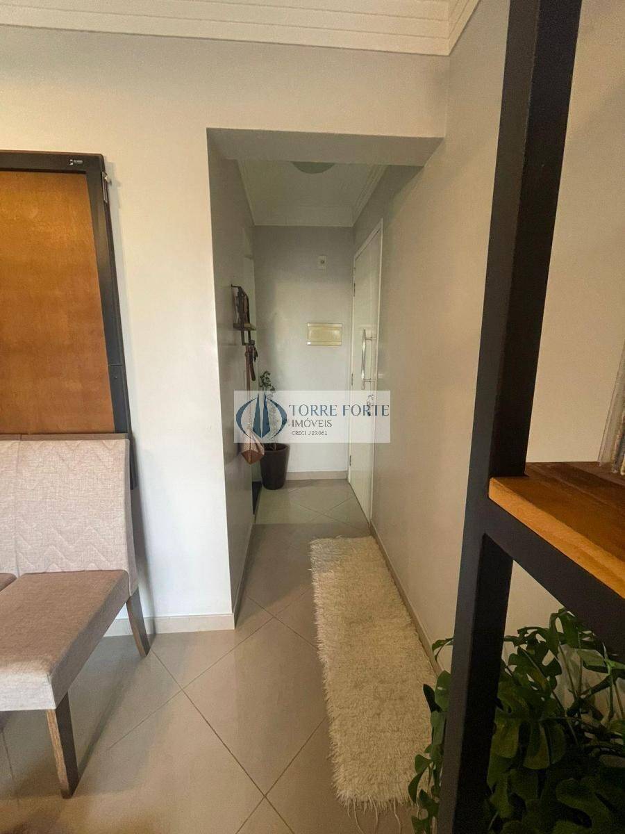 Apartamento à venda com 3 quartos, 60m² - Foto 4