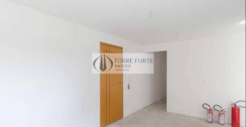 Apartamento à venda com 3 quartos, 136m² - Foto 7