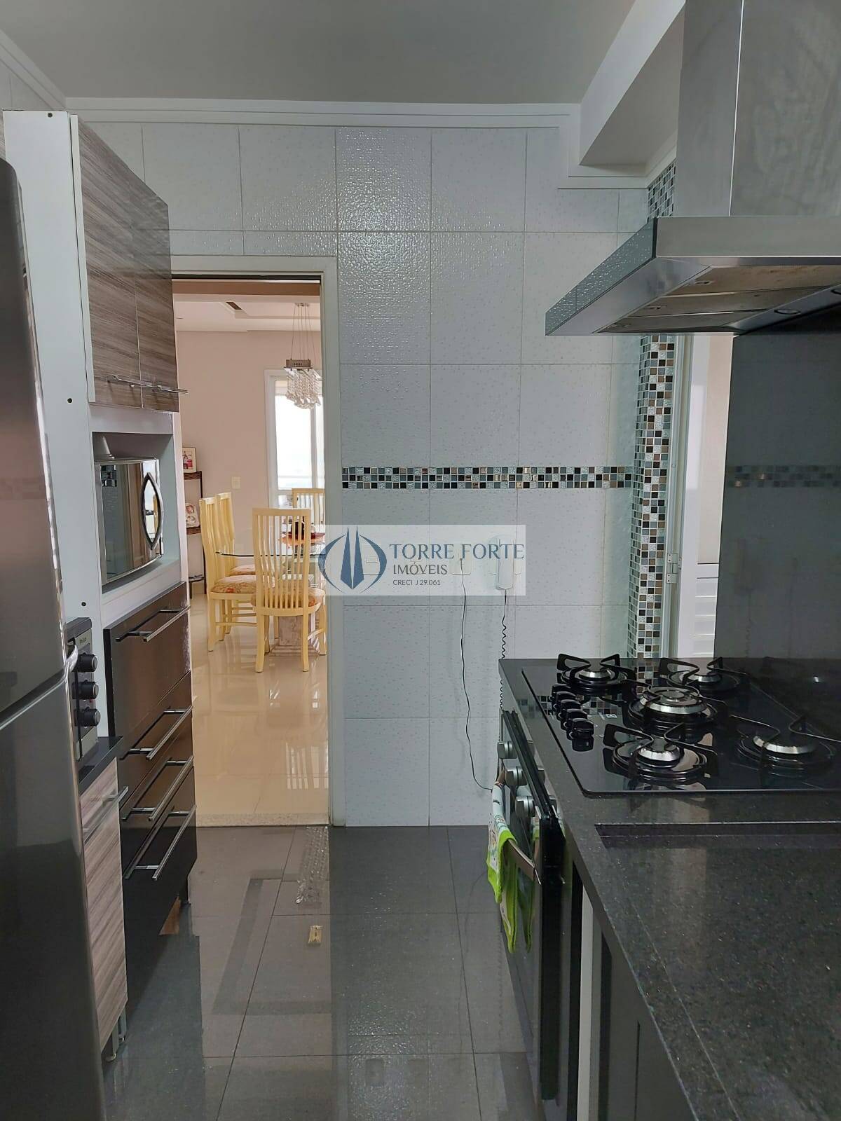 Apartamento à venda com 2 quartos, 107m² - Foto 4