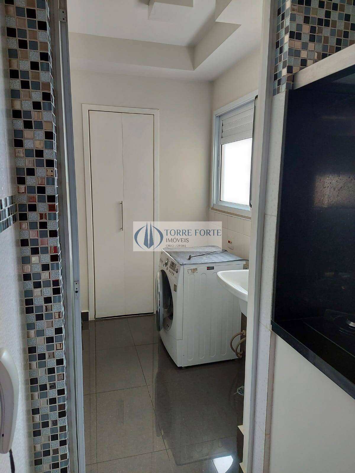 Apartamento à venda com 2 quartos, 107m² - Foto 28