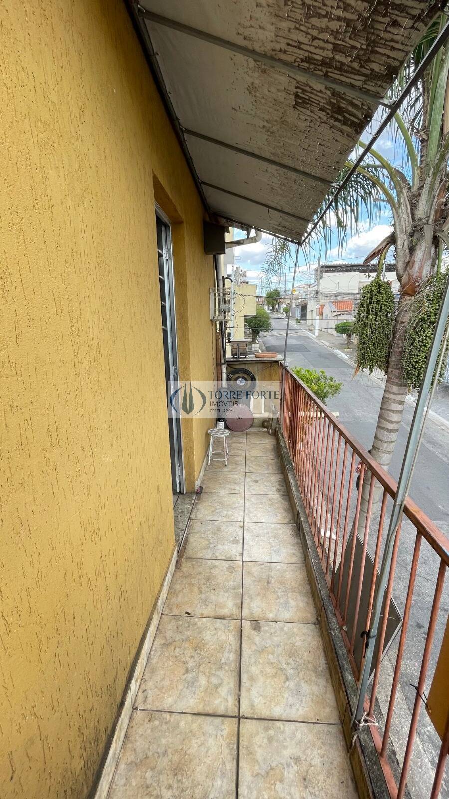 Sobrado à venda com 5 quartos, 183m² - Foto 1