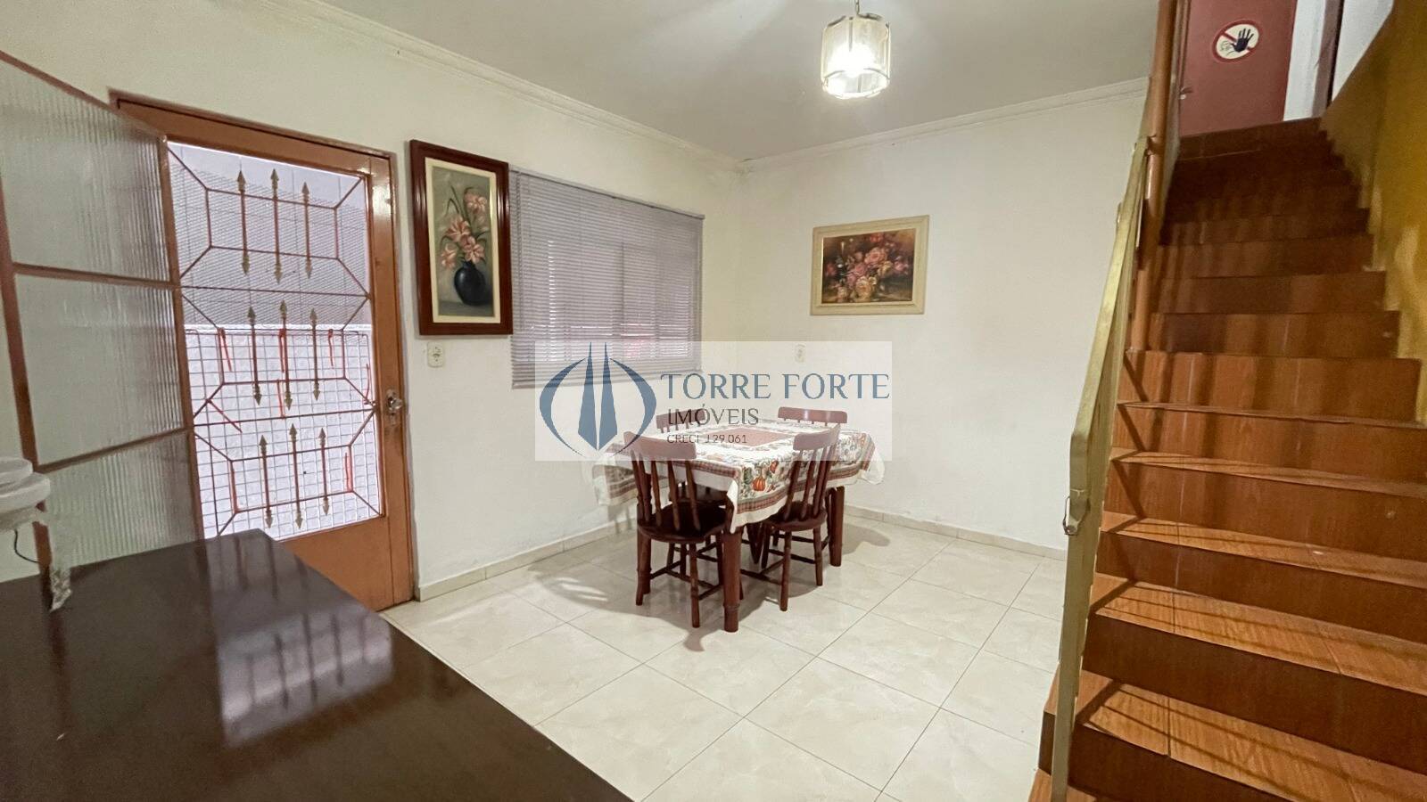 Sobrado à venda com 5 quartos, 183m² - Foto 2